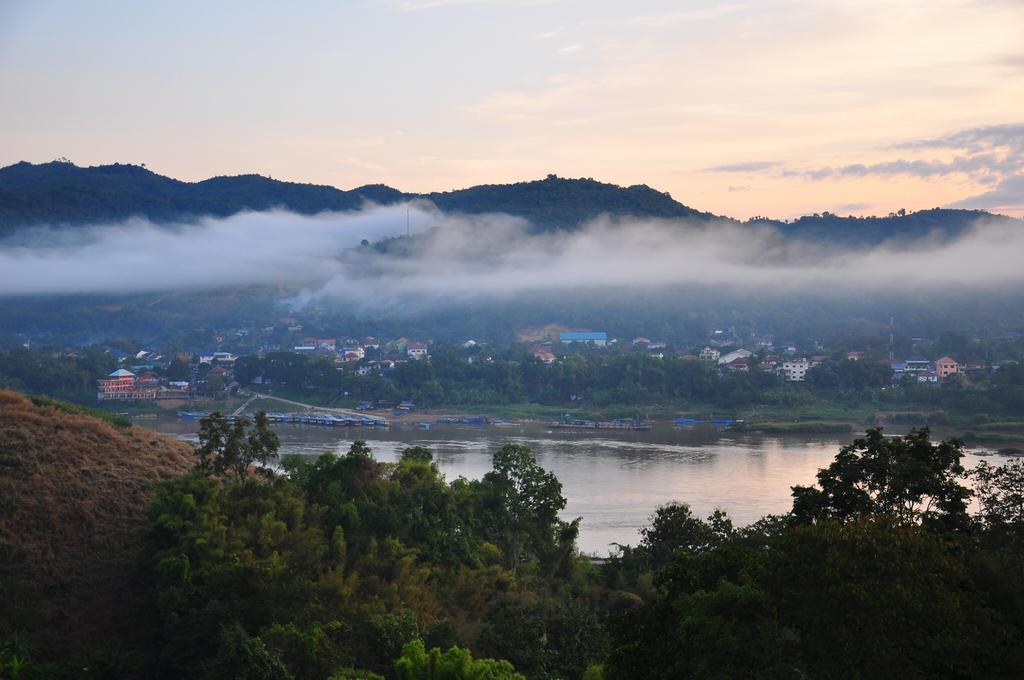 Hotel Chiang Khong Hill Exterior foto