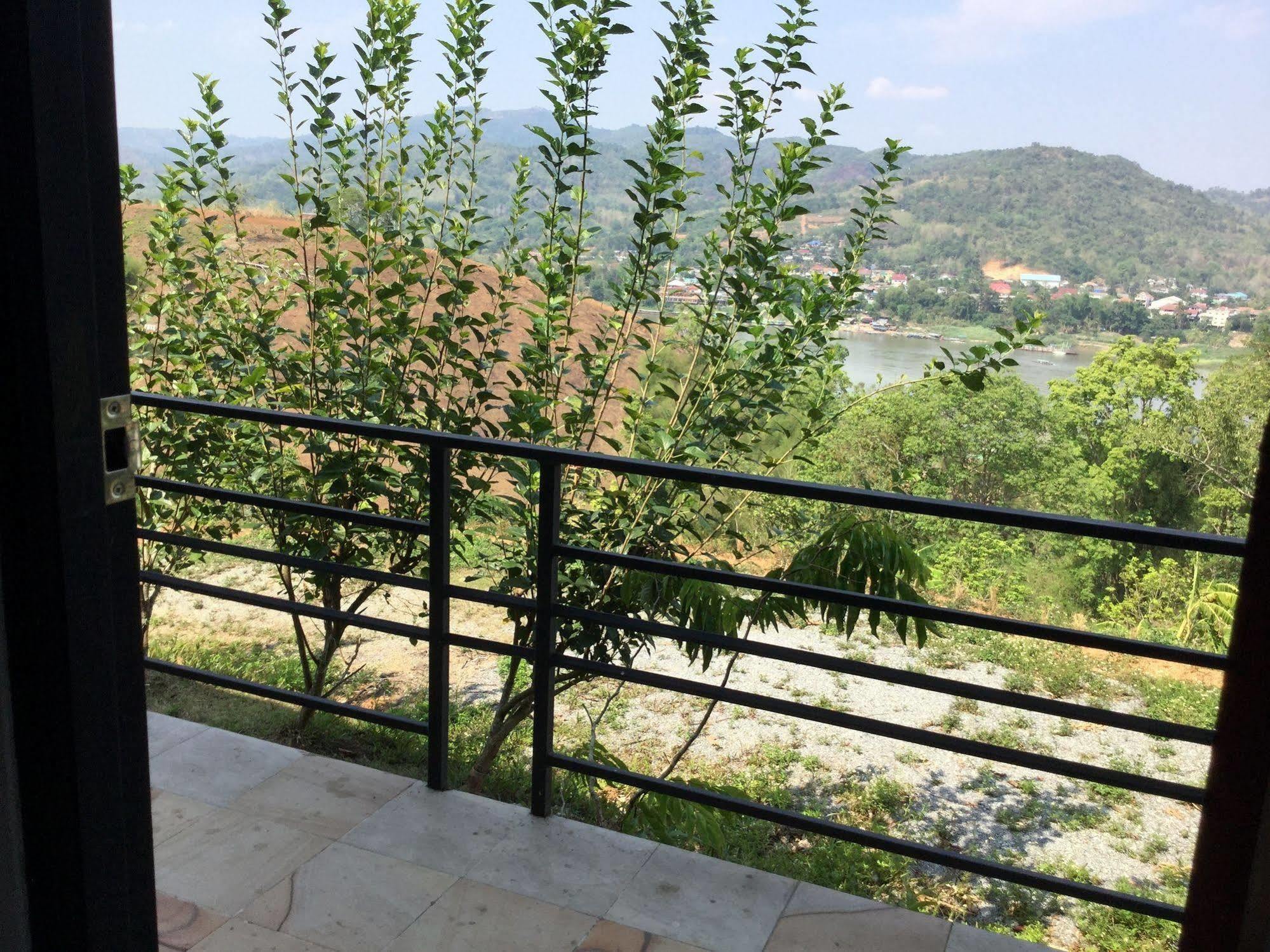 Hotel Chiang Khong Hill Exterior foto